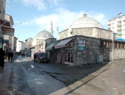 Her Mahallenin Bir Öyküsü Var